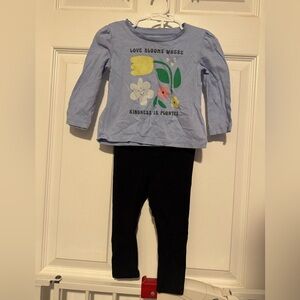 GAP Blue Floral Top and Black Leggings Set